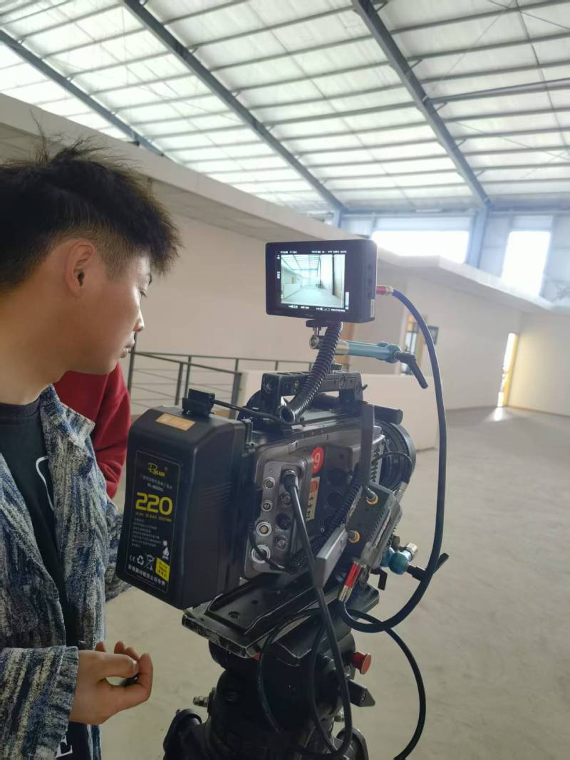 解锁龙湖区广告片拍摄：以创意镜头，解锁品牌商业价值新高度